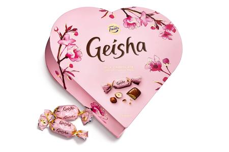 FAZER GEISHA MILK CHOCOLATE HAZELNUT HEART BOX 31 PC