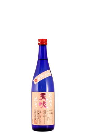 AMABUKI STRAWBERRY SAKE 720ML           